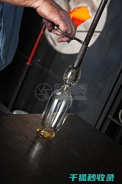 玻璃杯内壁油渍去除，保持透明度 (玻璃杯内壁油渍怎么洗)