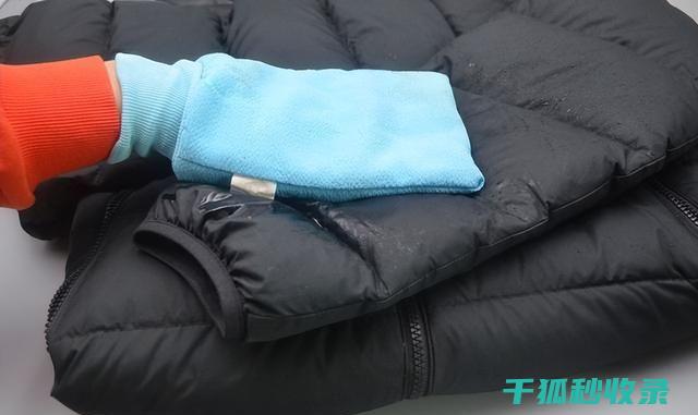 羽绒服怎么清洗才不会缩水？ (羽绒服怎么清洗最好的方法)